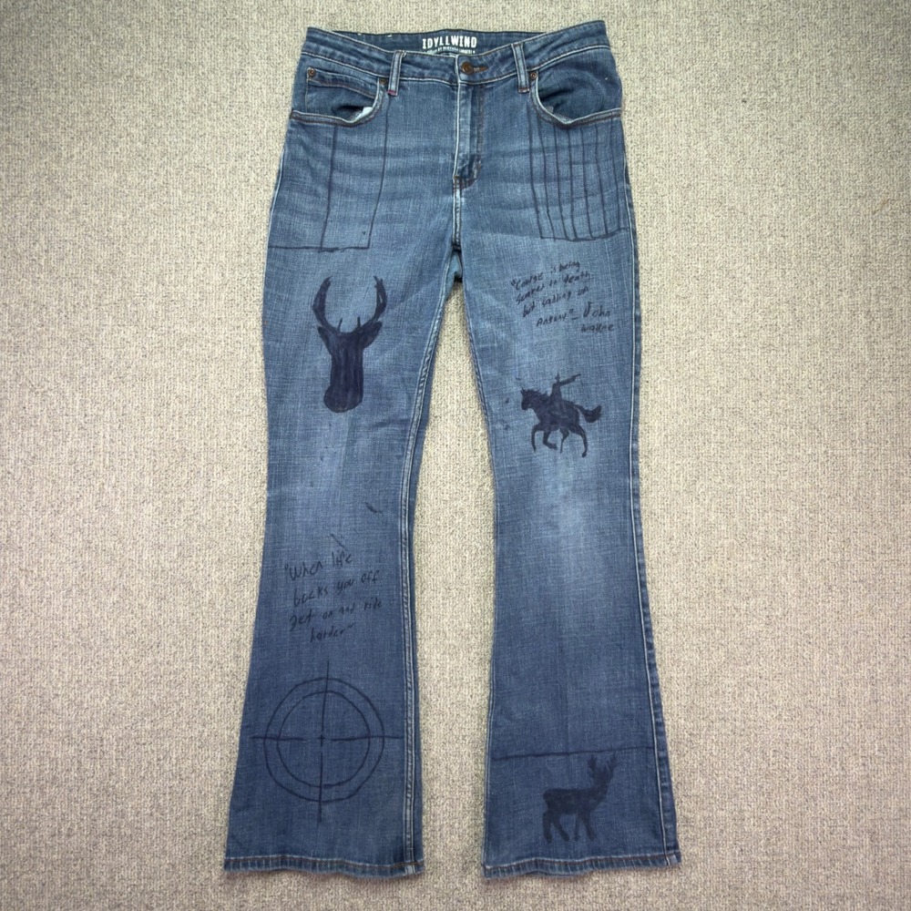 Idyllwind Custom Hand-Painted Red Dead Redemption 2 Flare Jeans Blue 10W x 32L